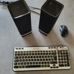 Vendora Logitech Set ασύρματα πληκτρολόγιο-ποντίκι και Usb ηχεία