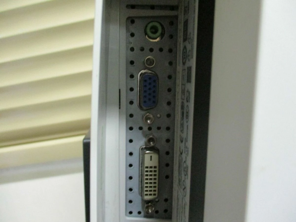 Vendora Monitor Fujitsu Siemens 19" 8 Vendora Monitor Fujitsu Siemens 19" - Image 8