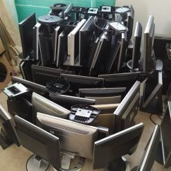 Vendora ΠΩΛΟΥΝΤΑΙ ΟΘΟΝΕΣ 17ΑΡΕΣ(ΑΔΕΙΑΣΜΑ ΑΠΟΘΗΚΗΣ)