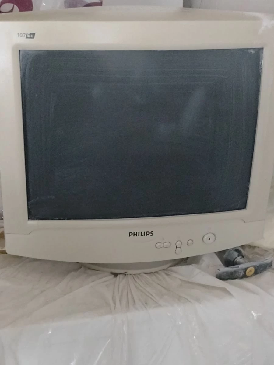 Vendora οθονη παλια υπολογιστη κουτι Phillips 1 Vendora οθονη παλια υπολογιστη κουτι Phillips