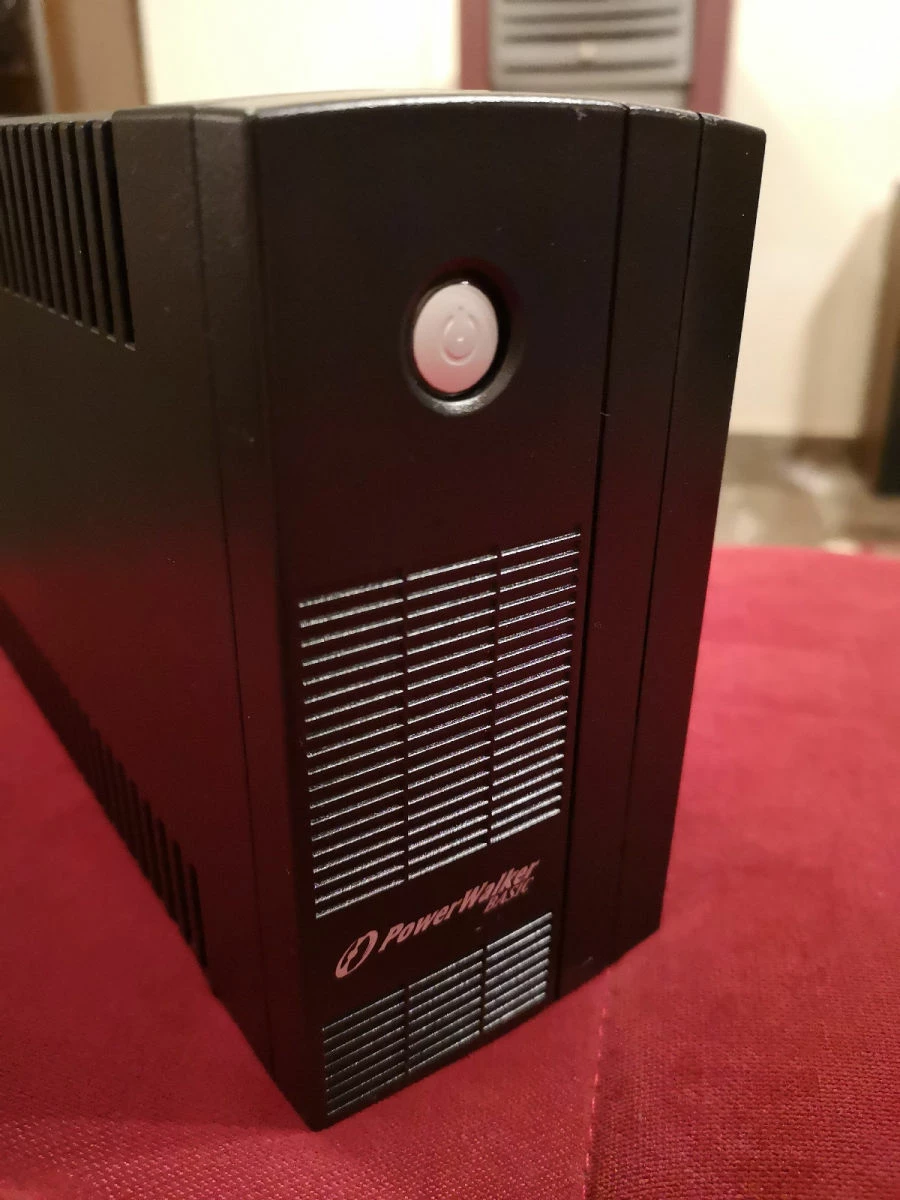 Vendora Powerwalker UPS 1 Vendora Powerwalker UPS