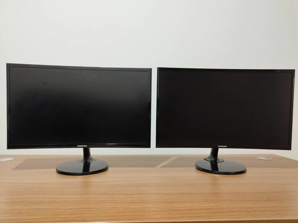 Vendora Samsung C24F390FHU VA Curved Monitor 24" FHD 1920x1080 με Χρόνο Απόκρισης 4ms GTG ΜΑΖΙ ΜΕ Arctic Z1 Basic Βάση Γραφείου Οθόνης έως 32" με Βραχίονα 1 Vendora Samsung C24F390FHU VA Curved Monitor 24" FHD 1920x1080 με Χρόνο Απόκρισης 4ms GTG ΜΑΖΙ ΜΕ Arctic Z1 Basic Βάση Γραφείου Οθόνης έως 32" με Βραχίονα