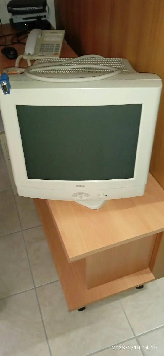 Vendora Dell CRT 17" 2 Vendora Dell CRT 17" - Image 2