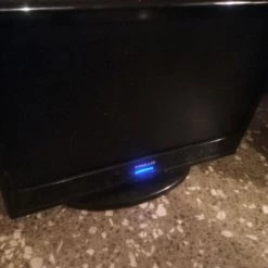 Vendora Τηλεόραση και οθόνη υπολογιστή ταυτόχρονα δέχεται HDMI και θύρα υπολογιστή.