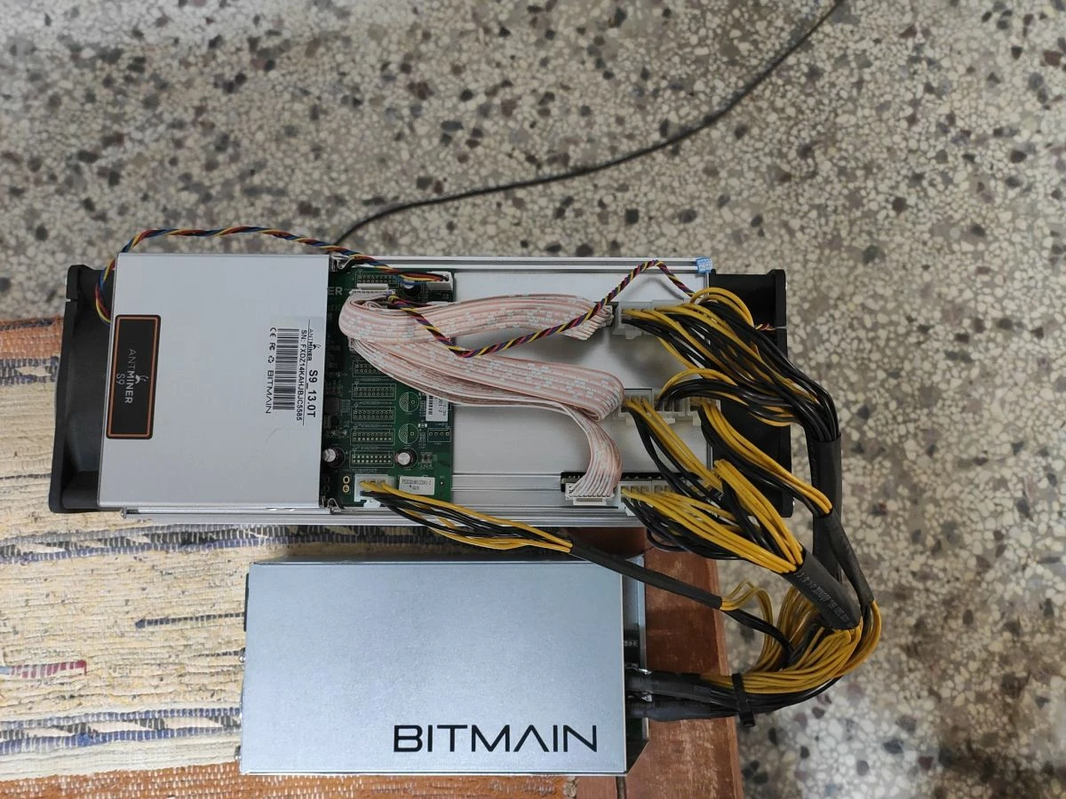 Vendora Εξορύκτες(5) Bitcoin Antminer S9 13TH/s με τροφοδοτικό APW3++ 11 Vendora Εξορύκτες(5) Bitcoin Antminer S9 13TH/s με τροφοδοτικό APW3++ - Image 11