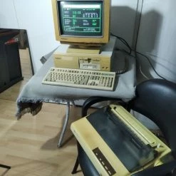 Vendora ΠΩΛΟΎΝΤΑΙ Retro Pc Vintage υπολογιστές