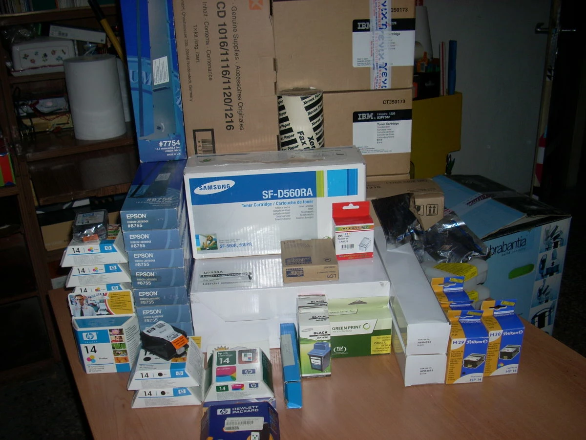 Vendora TONERS KAI ΜΕΛΑΝΙΑ 1 Vendora TONERS KAI ΜΕΛΑΝΙΑ