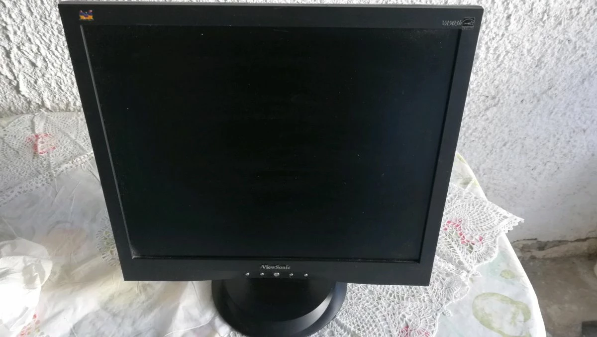 Vendora VieeSonic Monitor 19' 1 Vendora VieeSonic Monitor 19'