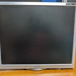 Vendora LG Flatron L1770HR