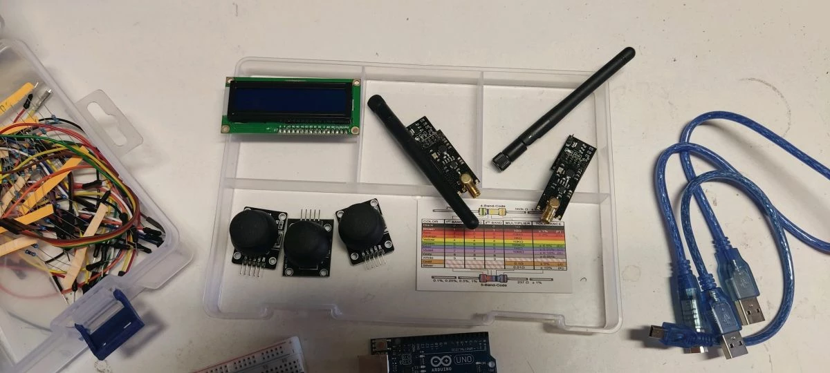 Vendora Arduino Starter Kit + 2 Joystick+ 2 Nrf 1 Vendora Arduino Starter Kit + 2 Joystick+ 2 Nrf