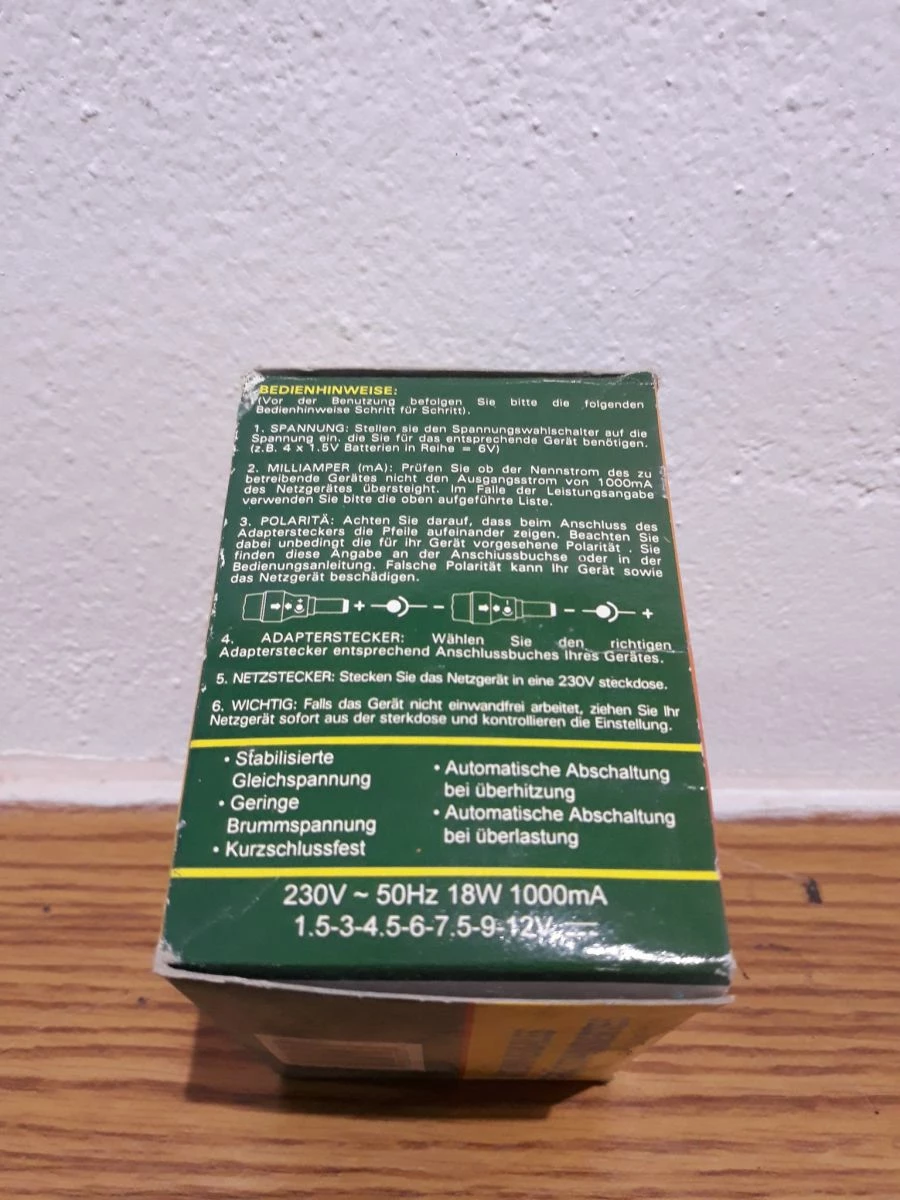 Vendora Σταθεροποιημένος Μετασχηματιστής MW 1000 MΑ με ρύθμιση 1,5-3-4,5-6-7,5-9-12 Volt και 6 διαφορετικά βύσματα 4 Vendora Σταθεροποιημένος Μετασχηματιστής MW 1000 MΑ με ρύθμιση 1,5-3-4,5-6-7,5-9-12 Volt και 6 διαφορετικά βύσματα - Image 4