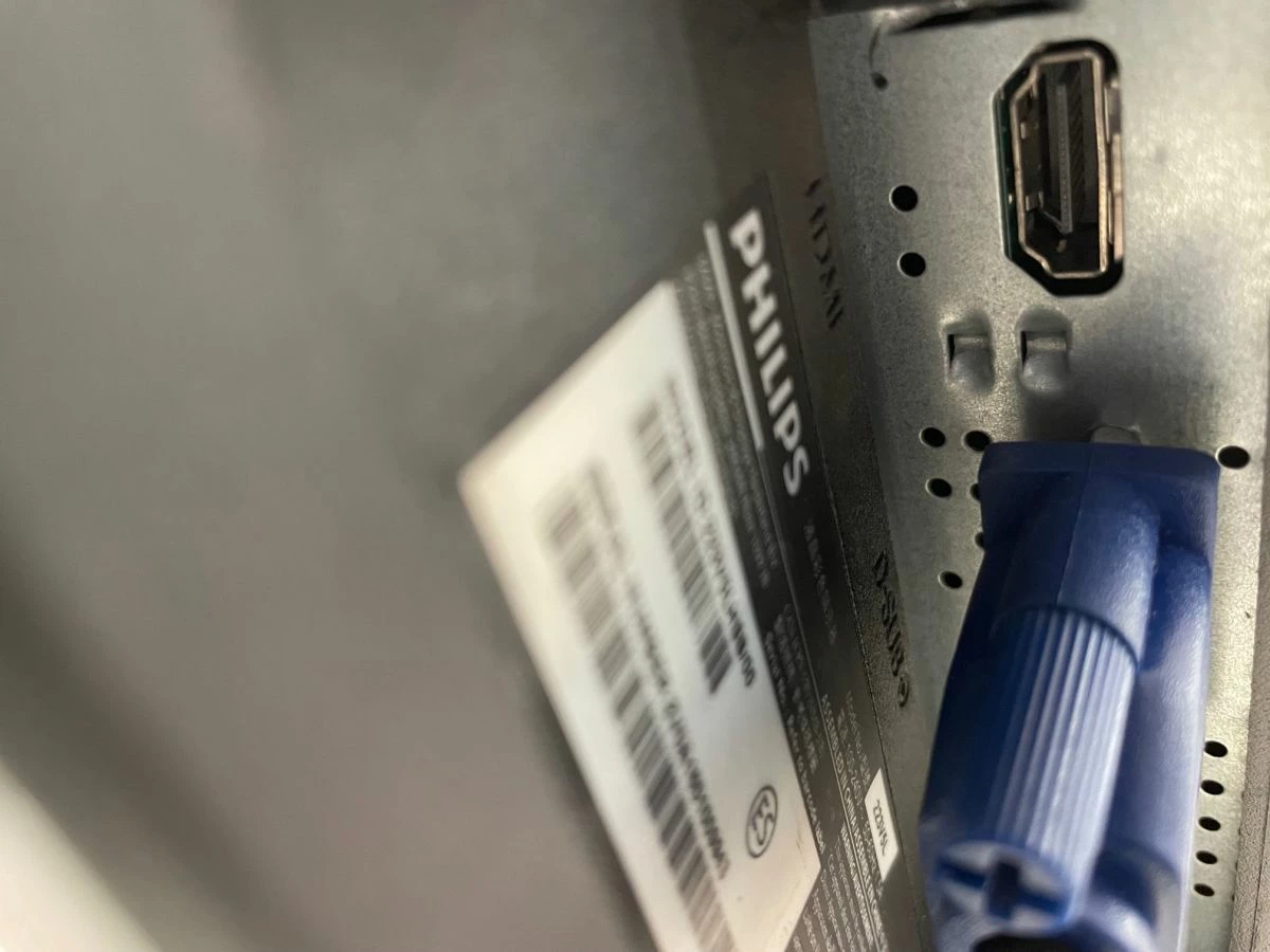 Vendora ΟΘΟΝΗ μάρκας PHILIPS LCD MONITOR 223V5 V-line 22'' Led HDMI σε άριστη κατάσταση, μαζί 2 καλώδια, για σύνδεση στον υπολογιστή & ένα τροφοδοτικό. 4 Vendora ΟΘΟΝΗ μάρκας PHILIPS LCD MONITOR 223V5 V-line 22'' Led HDMI σε άριστη κατάσταση, μαζί 2 καλώδια, για σύνδεση στον υπολογιστή & ένα τροφοδοτικό. - Image 4