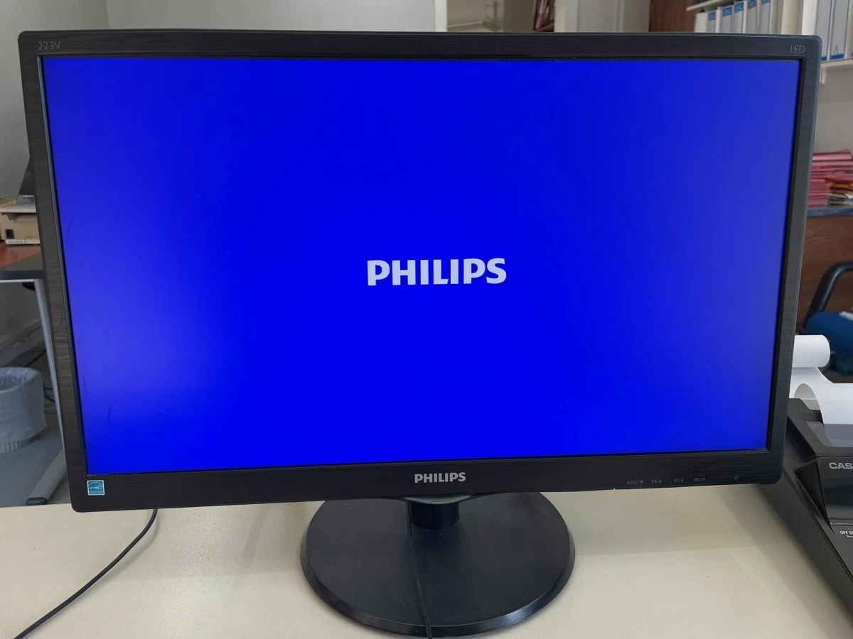 Vendora ΟΘΟΝΗ μάρκας PHILIPS LCD MONITOR 223V5 V-line 22'' Led HDMI σε άριστη κατάσταση, μαζί 2 καλώδια, για σύνδεση στον υπολογιστή & ένα τροφοδοτικό. 5 Vendora ΟΘΟΝΗ μάρκας PHILIPS LCD MONITOR 223V5 V-line 22'' Led HDMI σε άριστη κατάσταση, μαζί 2 καλώδια, για σύνδεση στον υπολογιστή & ένα τροφοδοτικό. - Image 5