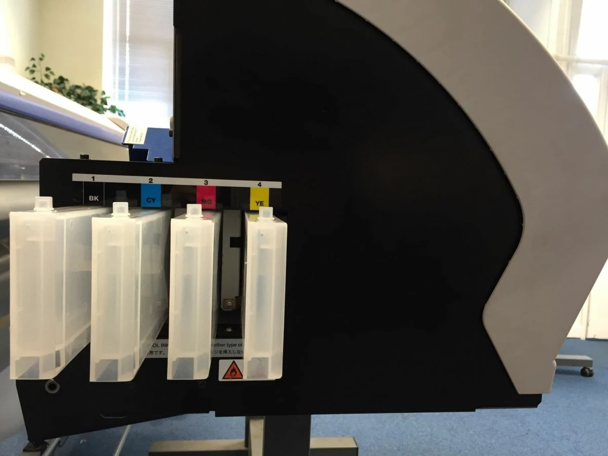 Vendora Roland SP-300V Print & Cut 3 Vendora Roland SP-300V Print & Cut - Image 3