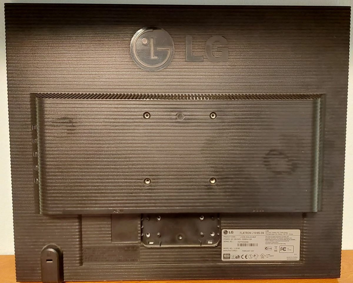 Vendora LG FLATRON L1918S 19" 2 Vendora LG FLATRON L1918S 19" - Image 2