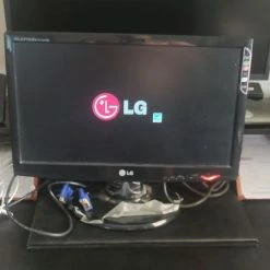Vendora Οθόνη LG FLTron 19" VGA