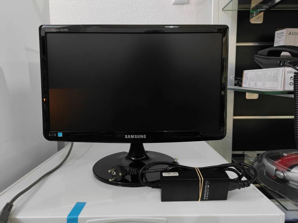 Vendora Οθόνη Monitor SAMSUNG 19 ιντσών σε άψογη κατάσταση με το κουτί, τα χαρτία και το τροφοδοτικό της 7 Vendora Οθόνη Monitor SAMSUNG 19 ιντσών σε άψογη κατάσταση με το κουτί, τα χαρτία και το τροφοδοτικό της - Image 7